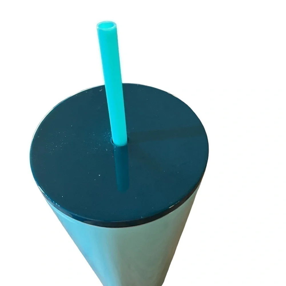 Starbucks Spring 2023 Two Tone Scalloped Metal 24 fl oz Tumbler